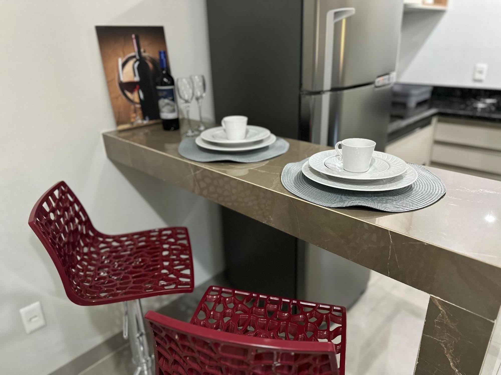 Lindo De 2/4 Com Ar Condicionado Em Predio Familiar Apartment