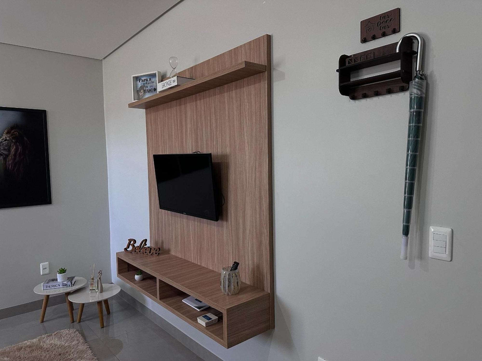 Lindo De 2/4 Com Ar Condicionado Em Predio Familiar Apartment